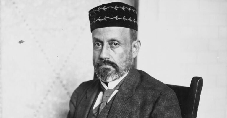 A Dancing Dictator and Bankers in Chains: The Other Venezuela Blockade Livezstream.com