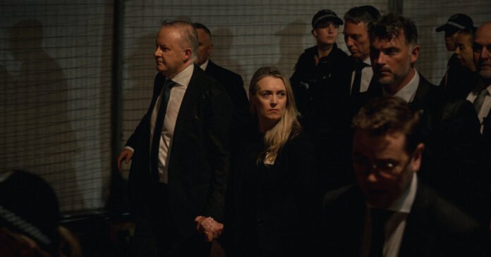 After Bondi Massacre, a Moment of Unity. Then, Bitter Partisanship. Livezstream.com