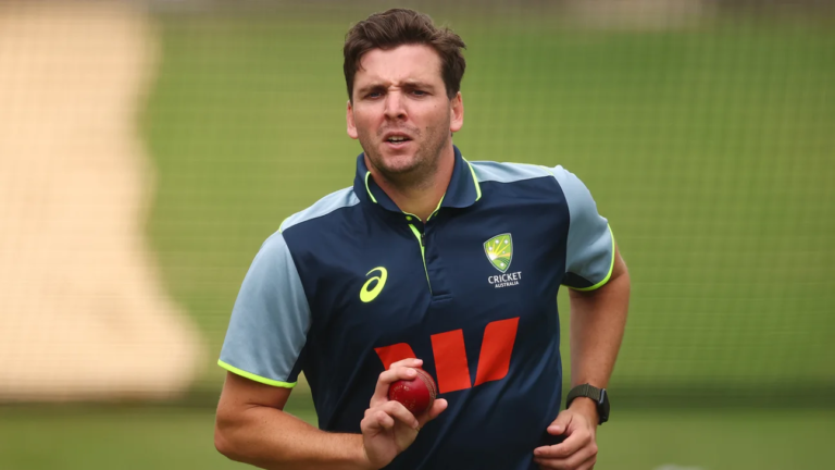 Australia lock in all-pace attack for 'quite green' MCG pitch
Livezstream.com