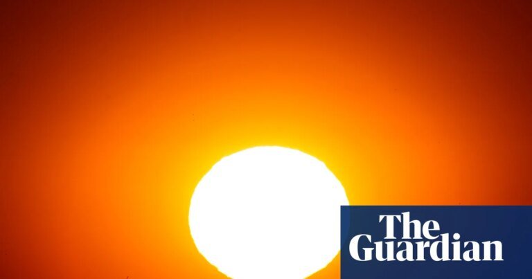 BoM reveals Christmas Day weather forecast as nation sweats through extreme heatwave Livezstream.com