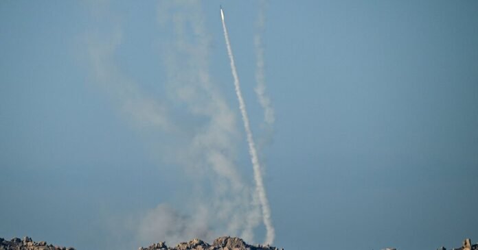 China Fires Rockets Near Taiwan in Display of Military Power Livezstream.com