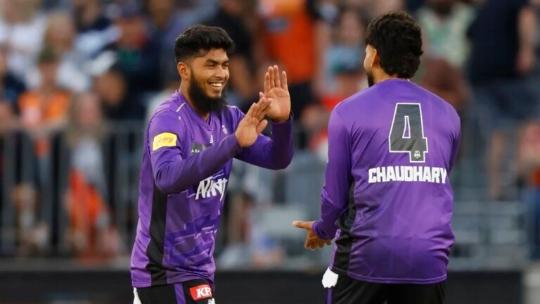 David ensures Hurricanes' win, but picks up hamstring injury
Livezstream.com