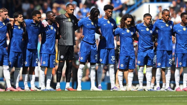 Fulham in talks with Chelsea star Raheem Sterling to rival Crystal Palace
Livezstream.com