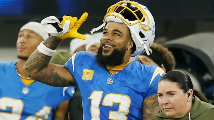 Keenan Allen’s 956 career receptions passed Hall of Famer Antonio Gates for the most in Chargers history
Livezstream.com