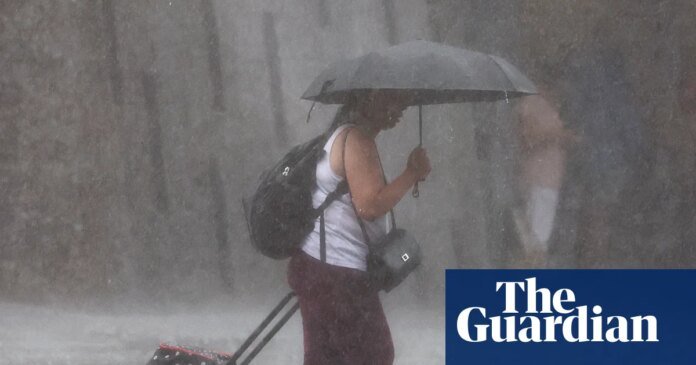 Queensland braces for days of heavy rain as BoM issues Queensland braces for days of heavy rain as BoM issues flood warnings for parts of state Livezstream.com