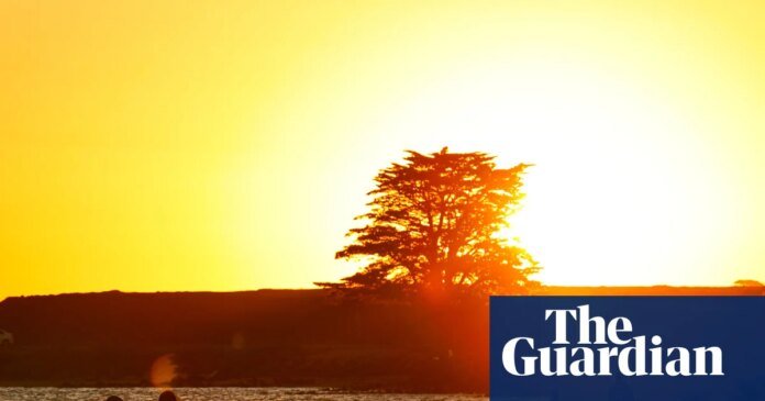 Australia’s most severe heatwave in six years descends on south-eastern Australia’s most severe heatwave in six years descends on south-eastern states with Melbourne to hit 42C Livezstream.com