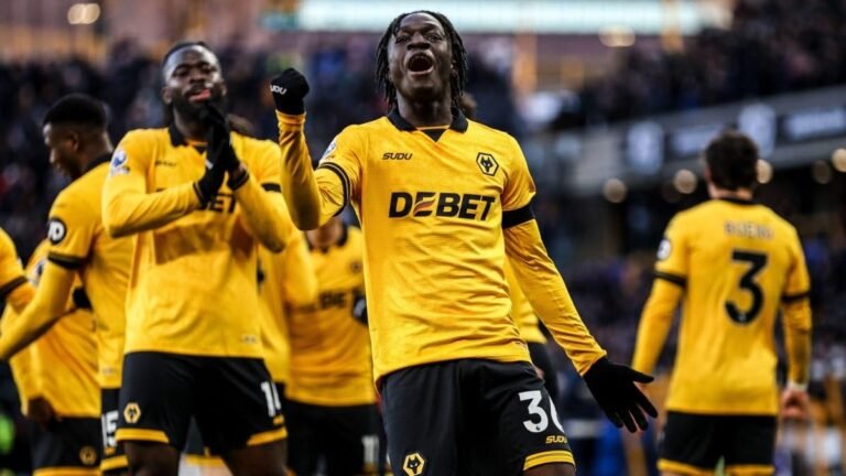 Premier League round-up: Wolves pile misery on West Ham as Brighton down Burnley
Livezstream.com